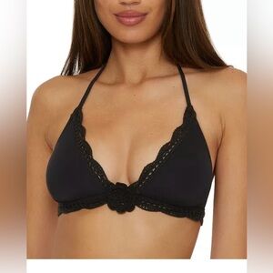 NWT Becca
Women's Colette Flower Halter Bikini Top Medium